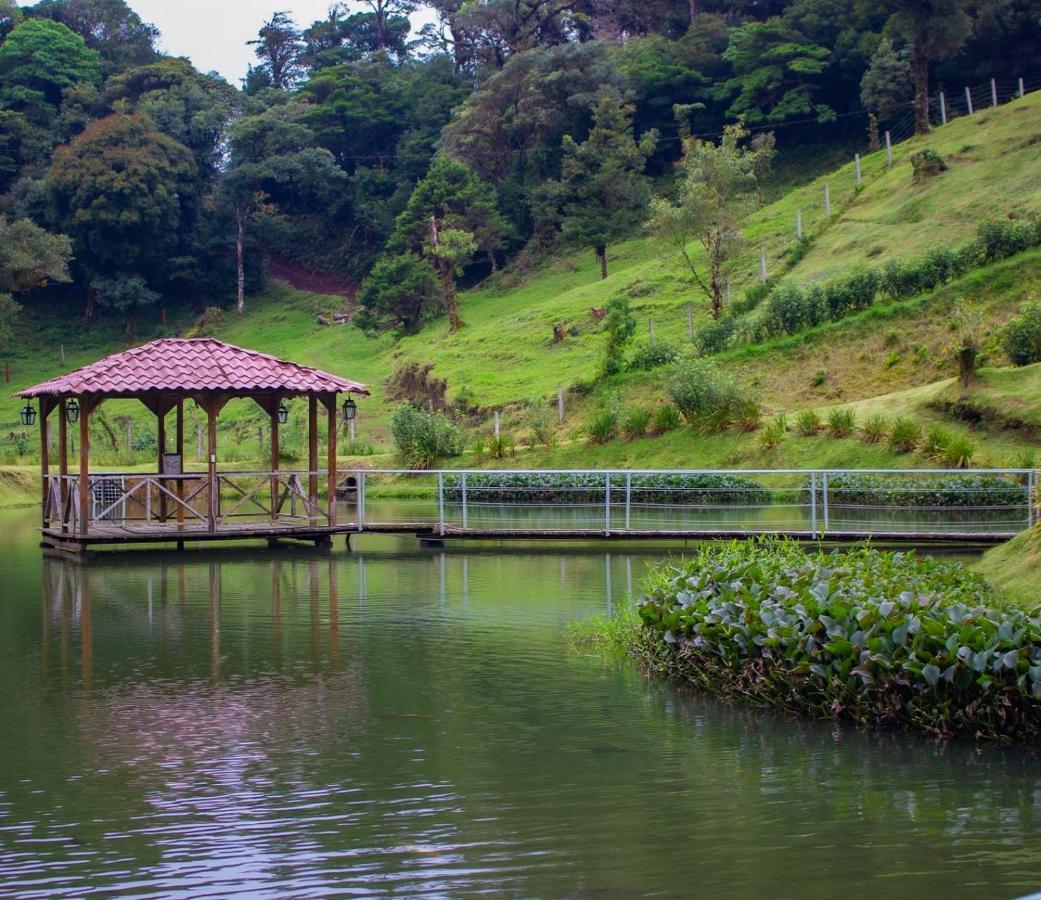 Burbi Lake Lodge Monteverde Zewnętrze zdjęcie